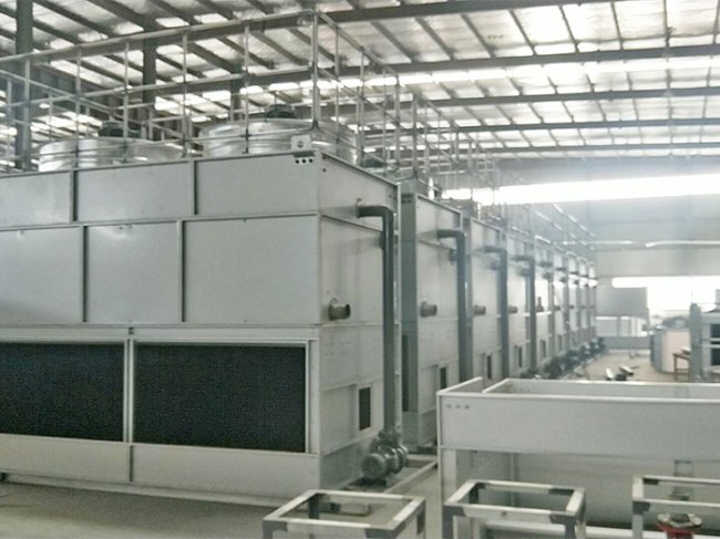 冷卻塔（tǎ）廠家（jiā）教（jiāo）您如何正（zhèng）確（què）使（shǐ）用玻璃鋼（gāng）冷（lěng）卻（què）塔